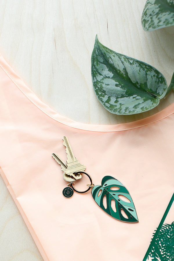 Monstera adansonii Keychain
